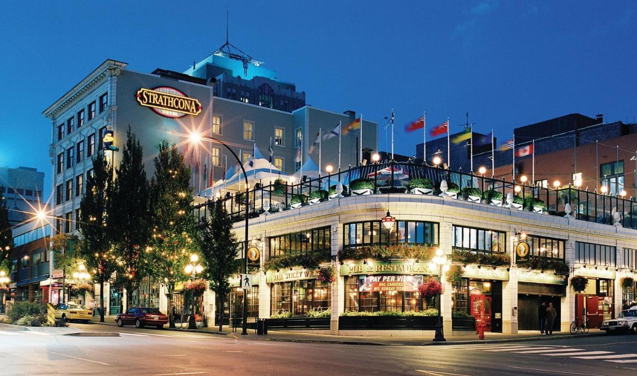 Waterfalls Hotel - Suite In Falls Downtown With Pool Victoria Extérieur photo